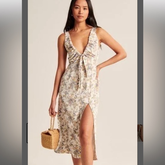 Abercrombie & Fitch Dresses & Skirts - NWT Abercrombie Dress